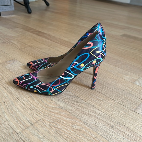 Botkier “Marci” Pump Heels - Picture 2 of 6